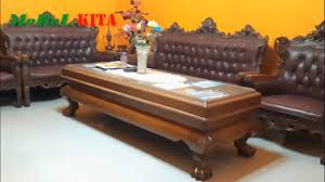 Kursi tamu tamu merupakan property yang teramat penting dirumah. Meja Kursi Tamu Kayu Jati Utuh Ukir Jepara Model Kaki Kuku Macan Youtube
