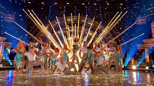 The presenter joins aj odudu, gbbo's john whaite, robert webb and tom. Strictly Come Dancing Axe Audience Due To Coronavirus Rules