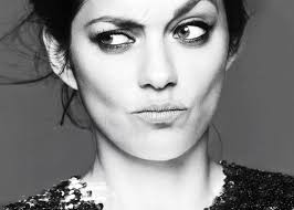 Dar dacă este verb îl scrii cu un singur ,,i. Fi Mi Ar ScarbÄ Bel Esprit