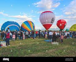 Heißluft Geflogener Ballon Stockfotos Und -Bilder Kaufen - Alamy