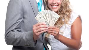 Fox News Tacky Couple Blasted On Reddit For Allegedly Asking Non Wedding Guests For Honeymoon Ca In 2020 Lifestyle Newborn Photography Good Used Cars Honeymoon Fund