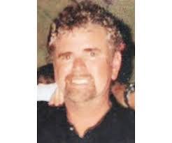 Dee Wicks's Instagram, Twitter & Facebook