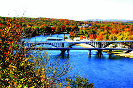 Best Places To See Fall Foliage In Branson With Images Fall Foliage Places To See Explore Branson