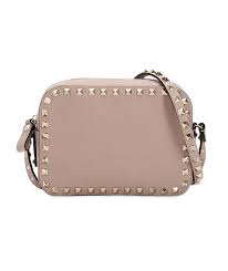Although small, this designer camera bag is certainly not lacking appeal with its chevron leather this designer camera bag also doubles as a purse and the internal padded compartment is. 13 Best Designer Camera Bags Of 2021 Luxury Camera Handbags