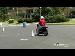 Starting And Stopping The Motorcycle Beginner Motorcycle Motorcycle See Videos