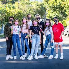 Her birthday, what she did before fame, her family life, fun trivia facts, popularity rankings, and more. Piper Rockelle On Instagram Stay Safe Bbys Get Your Mask At Shoppiperrockelle Com Tag All The Peo Cute Girl Outfits Girl Outfits Girls Fashion Clothes