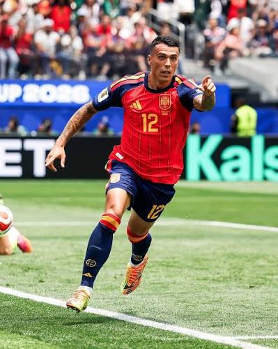 🌎🇪🇸 Pedro Porro scores his first international goal as Spain move into the Round of 16. 💥 #WorldCup #Spain #PedroPorro