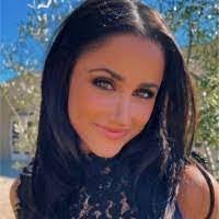 Hannah Teague's Instagram, Twitter & Facebook