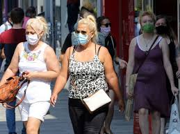 Deux bourgmestres la région bruxelloise, ceux de la ville de bruxelles et de la commune d'etterbeek, philippe close et vincent de wolf, ont annoncé lundi la fin du port du masque généralisé dans les. Masque Plus Obligatoire A Bruxelles Mais Fortement Recommande A Partir Du 1er Octobre Sciences Et Avenir