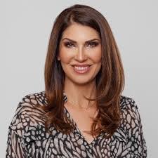 Janine Grillo's Instagram, Twitter & Facebook