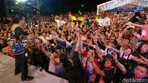Check spelling or type a new query. 10 Lirik Lagu Dangdut Koplo Terbaru Goyang Yuk