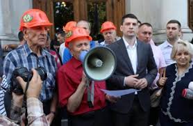 Перекрили міжнародну трасу понеділок, 10 червня 2019, 14:38 9090 J1mhmsuusqnl9m