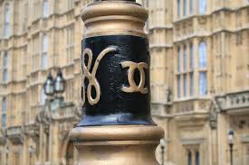 London S Chanel Lampposts Romantic Legend Or Urban Myth