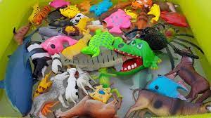 Learn Wild Zoo Animals Toys For Kids Learn Animals Names And Colors To Pet Toys Animals Dinosaur Stuffed Animal
