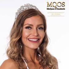 Natasha Helms's Instagram, Twitter & Facebook