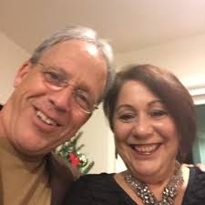 Can anyone recommend a comfortable neck pillow for the plane ride?￼