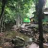 Kami ajak anda mengunjungi 11 air terjun tersembunyi yang bakal bikin liburan anda. 1