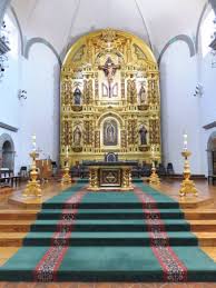 San juan capistrano was founded on november 1, 1776, this mission, designated the jewel of the missions, contains picturesque ruins, a distinctive bell wall, and beautifully landscaped grounds. The Retablo In Mission Basilica San Juan Capistrano 16 Aug 17 Picture Of Mission Basilica San Juan Capistrano Tripadvisor