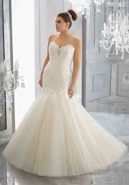 Consapevoli di quanto sia importante per ogni sposa indossare un abito bianco che la renda più speciale che mai nel giorno del suo matrimonio, noi di. Collezione Abiti Da Sposa 2021 Atelier Inclusive Spose Taglie 44