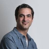 100+ perfiles de «Alexandro»