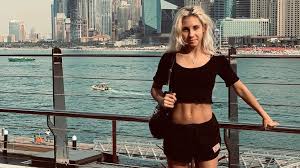 Диана дэвис трогательно поздравила глеба смолкина с особым событием. Doch Tutberidze Nazvala Ssha Svoej Lyubimoj Stranoj Rt Na Russkom