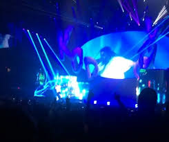 Cole performed most of his new album (kod) throughout the concert and tied it all together in a way that was really well thought find out more about j. J Cole S Kod Tour Columbus Academy