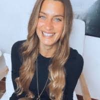 Heidi Mcmanus's Instagram, Twitter & Facebook