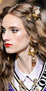 Dolce Gabbana Fall Winter 2018 Dolcegabbana Details Hair Clips Hair Accesories Hair Jewelry