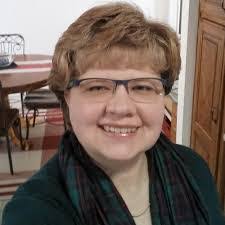 Amber Edelman's Instagram, Twitter & Facebook