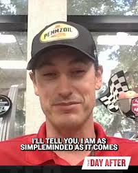 The goal is simple for Joey Logano. 🏆