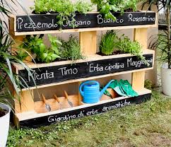 Se hai già delle fioriere sei a posto: Come Creare Un Giardino Di Erbe Aromatiche