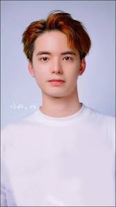 Hi,你好！ I'm #SWIN #江卓迅 #📷 by @Darren Lim @theCOVER