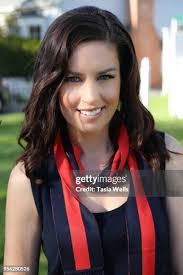 Elizabeth Valentin's Instagram, Twitter & Facebook