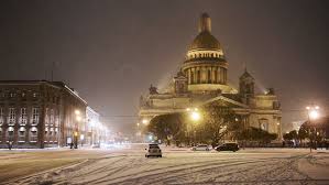 In winter, the city of st petersburg turns magical with its frozen canals, and monuments covered in snow. St Petersburg In Winter Snowfall Stock Footage Video 100 Royalty Free 24810818 Shutterstock