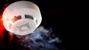 El mejor detector de humo del 2020. La Dpz Instala Gratis Detectores De Humo En Casas De Pueblo Para Evitar Muertes Por Incendios