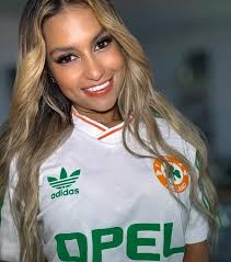 Glamorous Sky Sports presenter stuns in daring dress during dreamy trip to  Paris| All Football