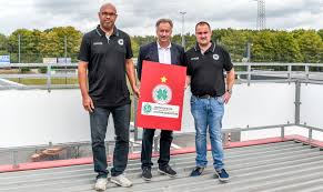 DFB adelt RWO-Nachwuchsarbeit: Stern für gute Arbeit