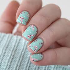 Nail artist madeline poole shows you how to execute seven nail art looks that will get you in the holiday mood. 30 Christmas Nail Art Design Ideas 2020 Easy Holiday Manicures