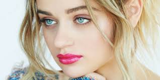 Joey King Signs First-Look Deal With Netflix Following The Kissing Booth