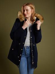 Parka achetée sur la redoute, très bon état, capuche intérieur et bords fausse fourrure (la bordure peut s'enlever ) manteau de demi sa. Manteau Femme Trench Parka Cape Cyrillus