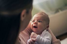 Bayi menangis pada waktu malam. Kenapa Bayi Menangis Saat Malam Ini 7 Penyebabnya Yang Paling Sering