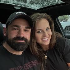 Carly Welsh's Instagram, Twitter & Facebook