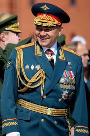 30 лет назад, 17 апреля 1991 года, сергей шойгу вошел в состав российского правительства в должности главы госкомитета, что приравнивается по полномочиям к должности министра или руководителя ведомства. Voennaya Forma Rossijskoj Federacii Wikiwand