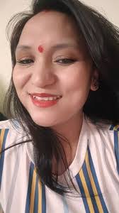 Anamika Vyas's Instagram, Twitter & Facebook