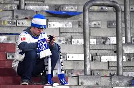 Financial terms were not disclosed late thursday evening. Fussball Bundesliga Debakel Gegen Dusseldorf Verscharft Schalke Krise Fussball Stuttgarter Nachrichten