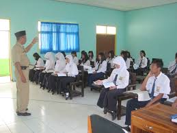 Koleksi gambar animasi guru sedang mengajar kantor meme. Peran Guru Dalam Membangkitkan Motivasi Belajar Siswa Smp Negeri I Dolopo Kabupaten Madiun