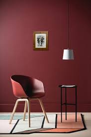 1001 Ideen Zum Thema Welche Farbe Passt Zu Rot Roten Wande Rote Stuhle Wohnzimmer Bunt