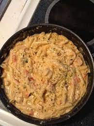Chicken With Velveeta Rotel Pepper Alfredo Stuffed Peppers Food Chicken Alfredo