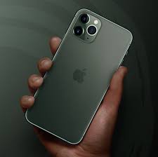 You must have known this by now that apple's newly launched smartphones are named as iphone 11, iphone 11 pro and iphone 11 pro max. Free Iphone 11 Pro Max In Hand Psd Mockup Titanui