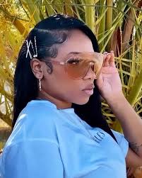 10 Summers , No fumbles 🤷🏽‍♀️ , #Aprildump